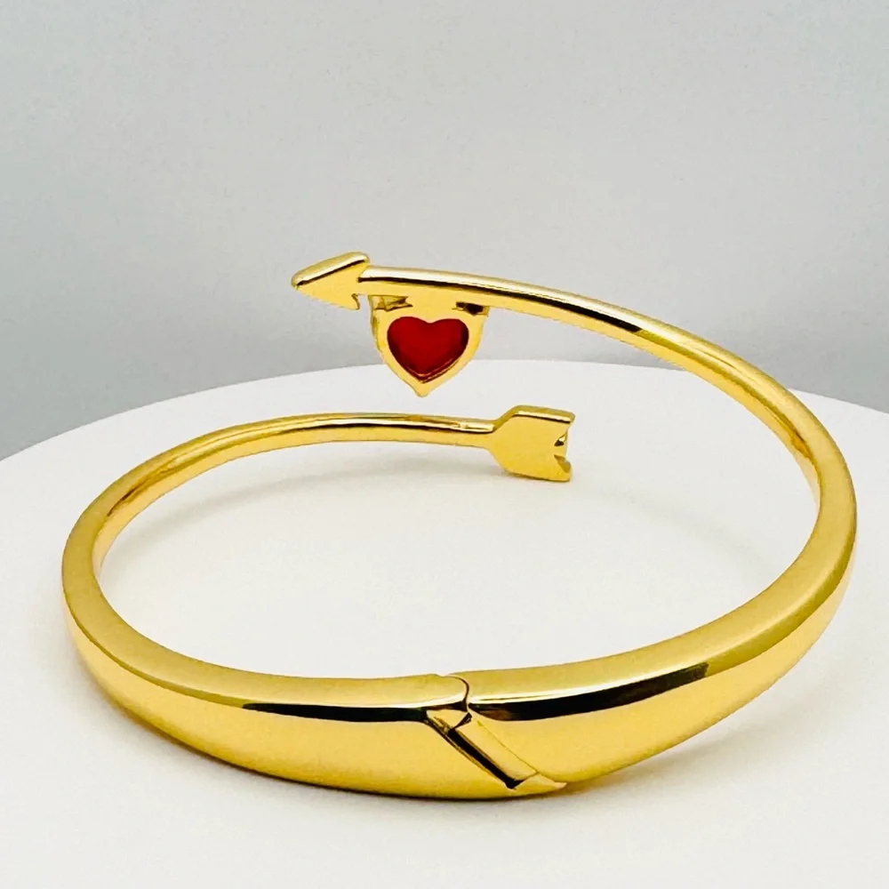 KATE SPADE ❤️ Lovestruck Heart and Arrow Hinged Bracelet NEW